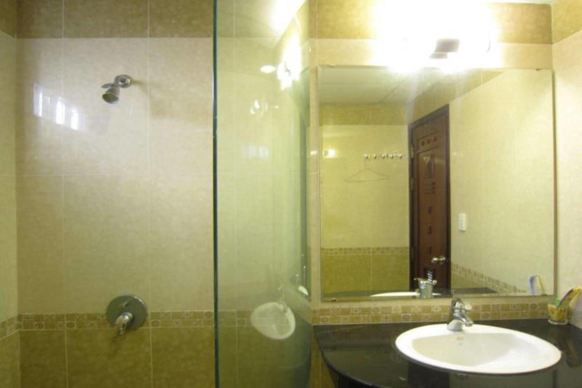 Quy Thanh Hotel Ho Či Minovo Město Exteriér fotografie